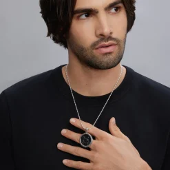 Fashion Black Agate Krunch Amulet Amulets