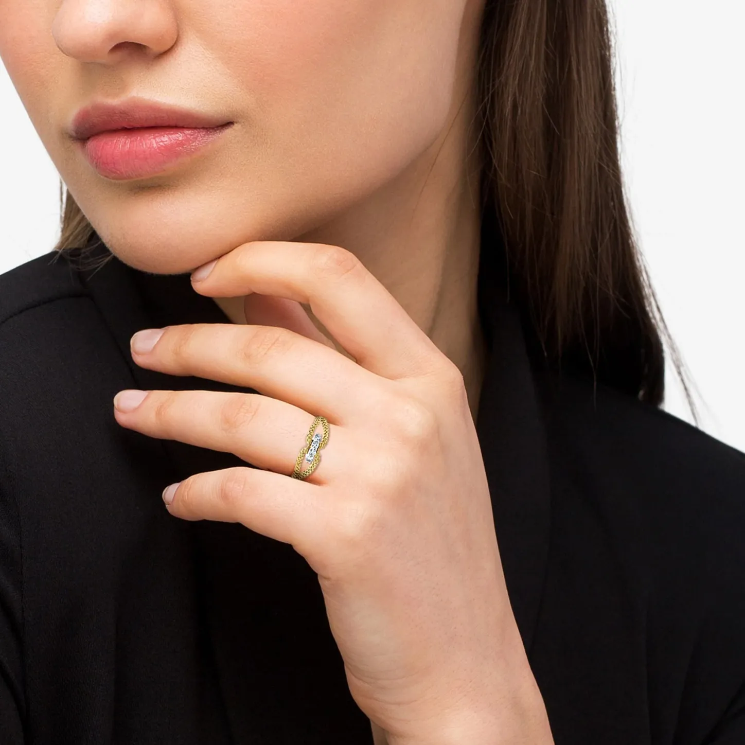 Cheap 18K Gold Superfine Diamond Center Ring Gold