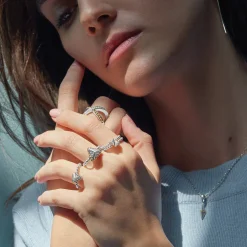 Online Pyramid Diamond Ring Diamonds